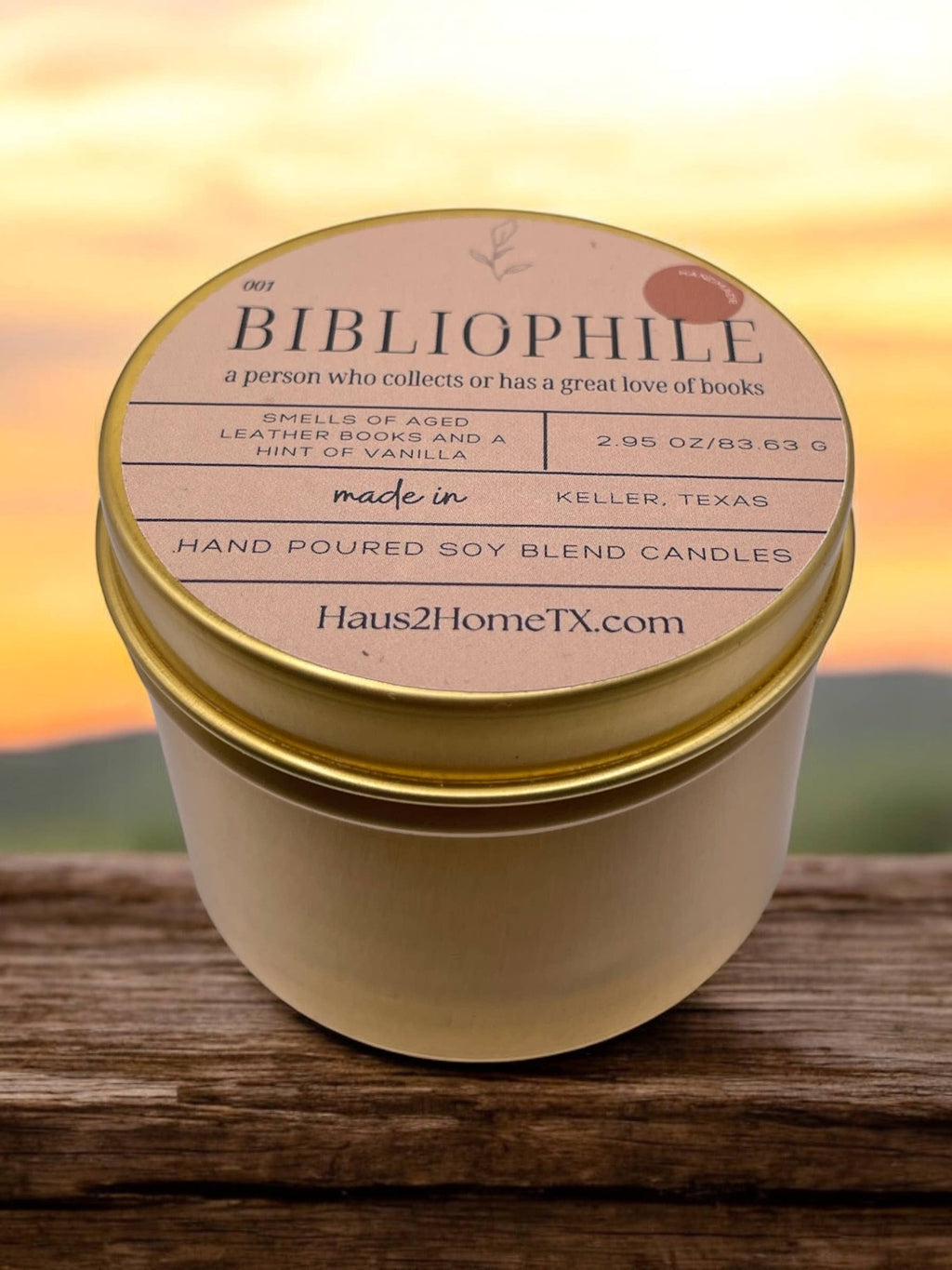 Hand-Poured Candle - Bibliophile